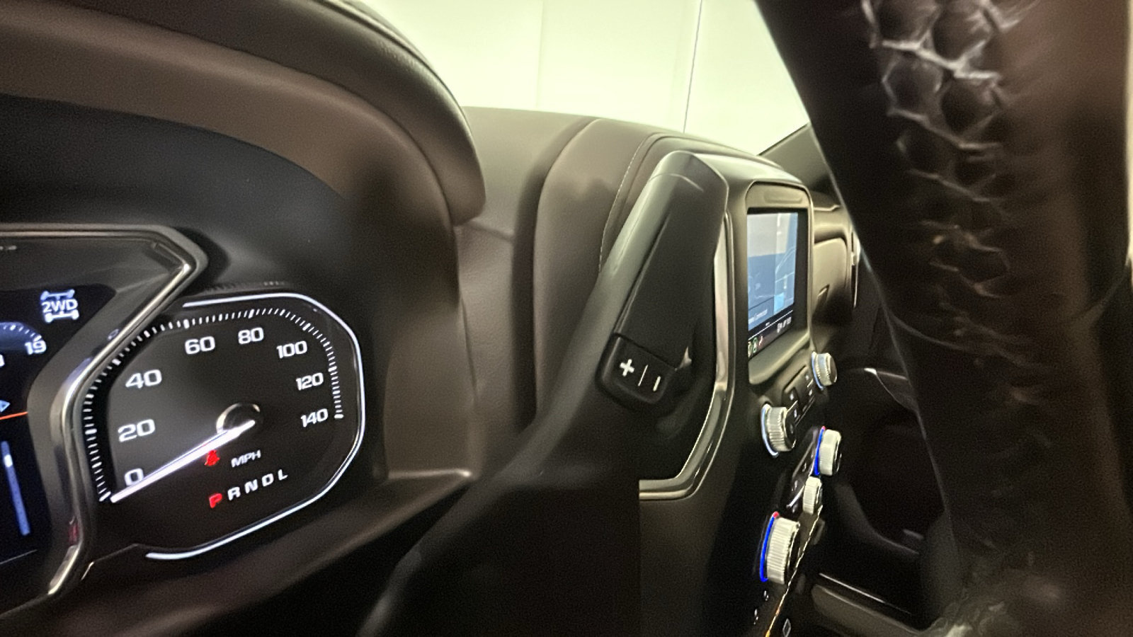Used 2021 GMC Sierra 1500 Denali w/ Driver Alert Package II AWD/4WD image 25