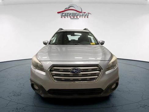 Used 2017 Subaru Outback 2.5i Premium AWD/4WD image 3