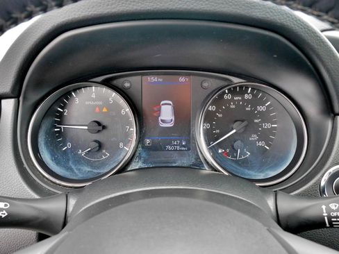 Used 2020 Nissan Rogue Sport SV w/ All-Weather Package AWD/4WD image 24