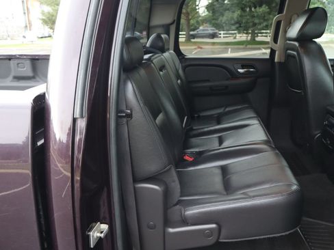 Used 2008 Chevrolet Silverado 2500 LTZ w/ Safety Package AWD/4WD image 21