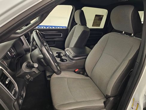 Used 2024 RAM 3500 Big Horn image 13