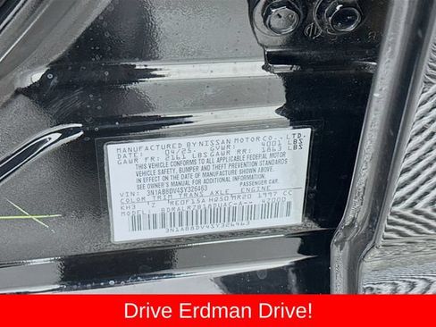 Used 2025 Nissan Sentra SR w/ Midnight Edition FWD image 31