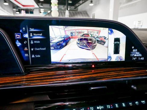 Used 2023 Cadillac Escalade ESV Premium Luxury AWD/4WD image 40