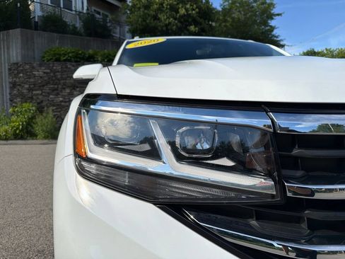 Used 2020 Volkswagen Atlas Cross Sport SE AWD/4WD image 9