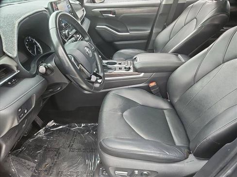 Used 2020 Toyota Highlander Limited AWD/4WD image 23