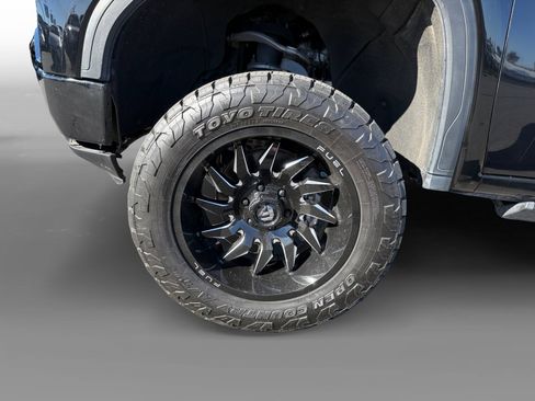 Used 2021 GMC Sierra 1500 Elevation w/ Preferred Package AWD/4WD image 9