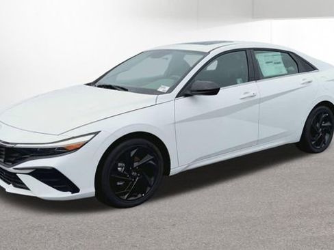 New 2026 Hyundai Elantra SEL Sport Premium w/ Cargo Package FWD image 4