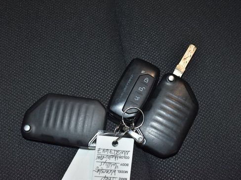 Used 2022 Jeep Wrangler Sport AWD/4WD image 35