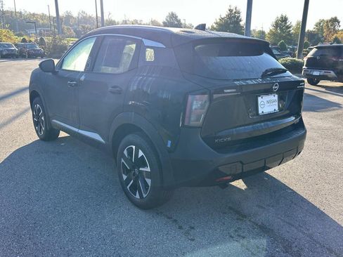 New 2026 Nissan Kicks SV w/ SV Premium Package AWD/4WD image 5