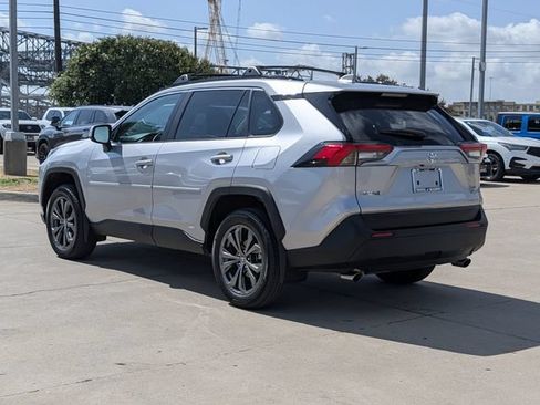 Certified 2025 Toyota RAV4 XLE Premium AWD/4WD image 9