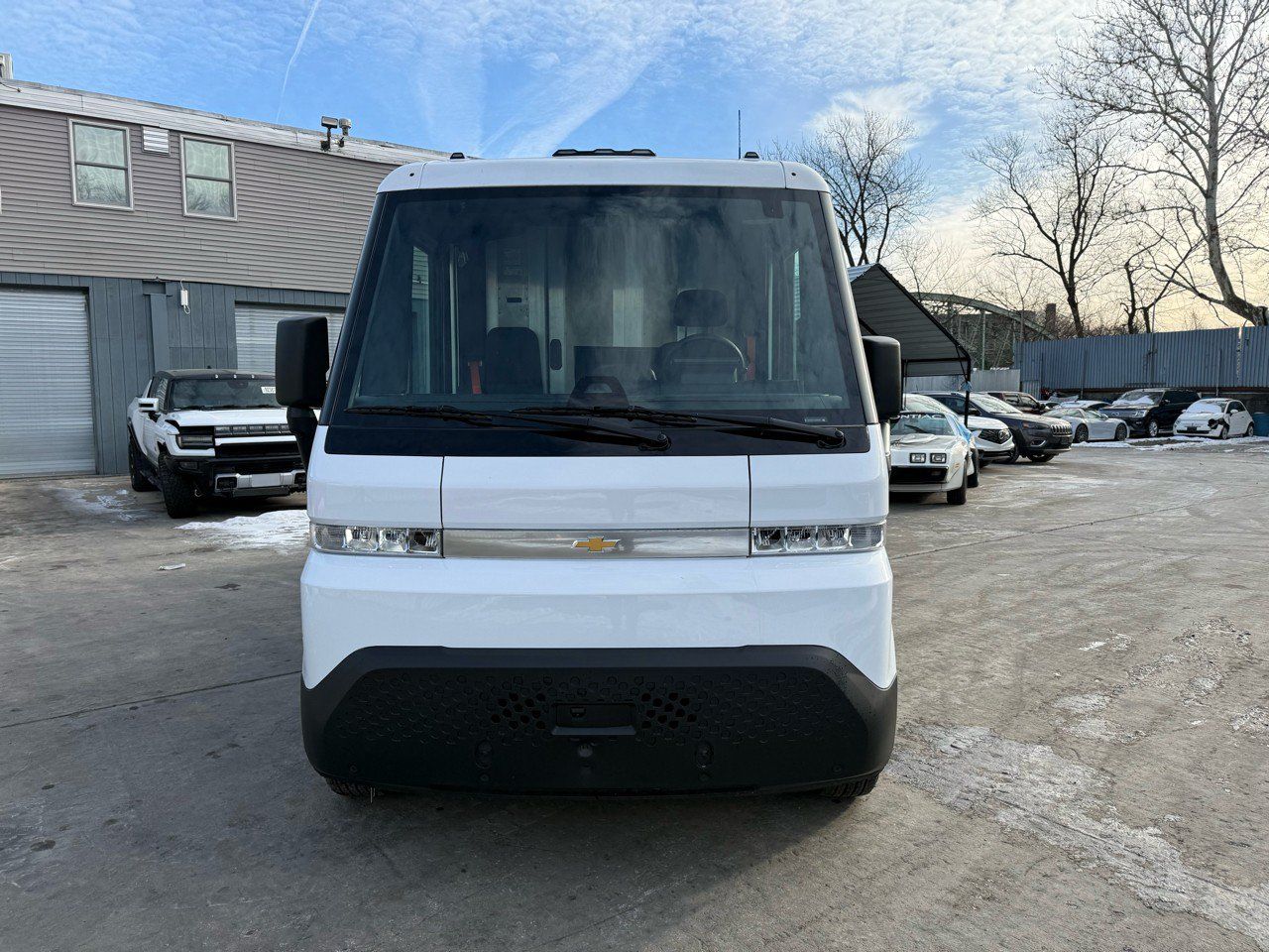 Used 2025 Chevrolet Brightdrop 600 w/ Power Door Package AWD/4WD image 2