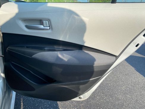 Used 2021 Toyota Corolla L w/ Carpet Mat Package (TMS) FWD image 21