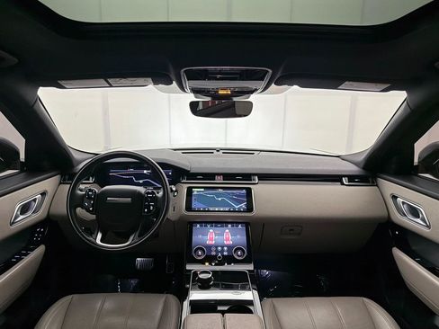 Used 2020 Land Rover Range Rover Velar R-Dynamic S AWD/4WD image 27