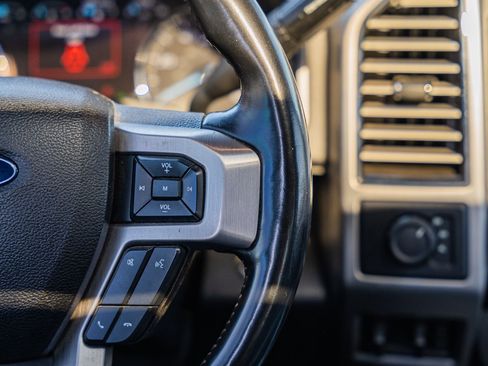 Certified 2019 Ford F450 Platinum w/ Platinum Ultimate Package image 34