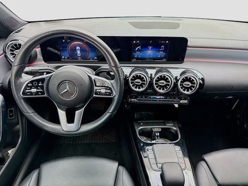Used 2021 Mercedes-Benz CLA 250 image 14
