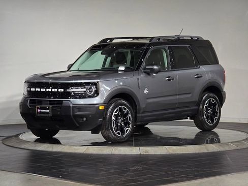 New 2025 Ford Bronco Sport Outer Banks w/ Outer Banks Tech Package+ AWD/4WD image 6
