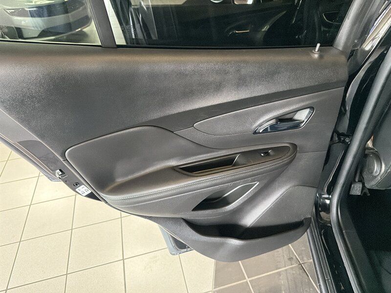 Used 2021 Buick Encore Preferred w/ Safety Package II FWD image 15