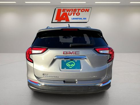 Certified 2024 GMC Terrain SLT w/ Infotainment Package II image 12