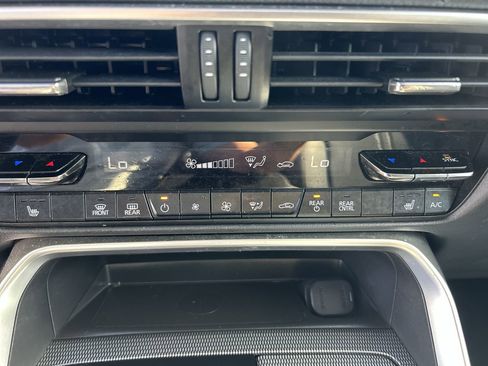 Used 2024 MAZDA CX-90 3.3 Turbo w/ Preferred Plus image 34