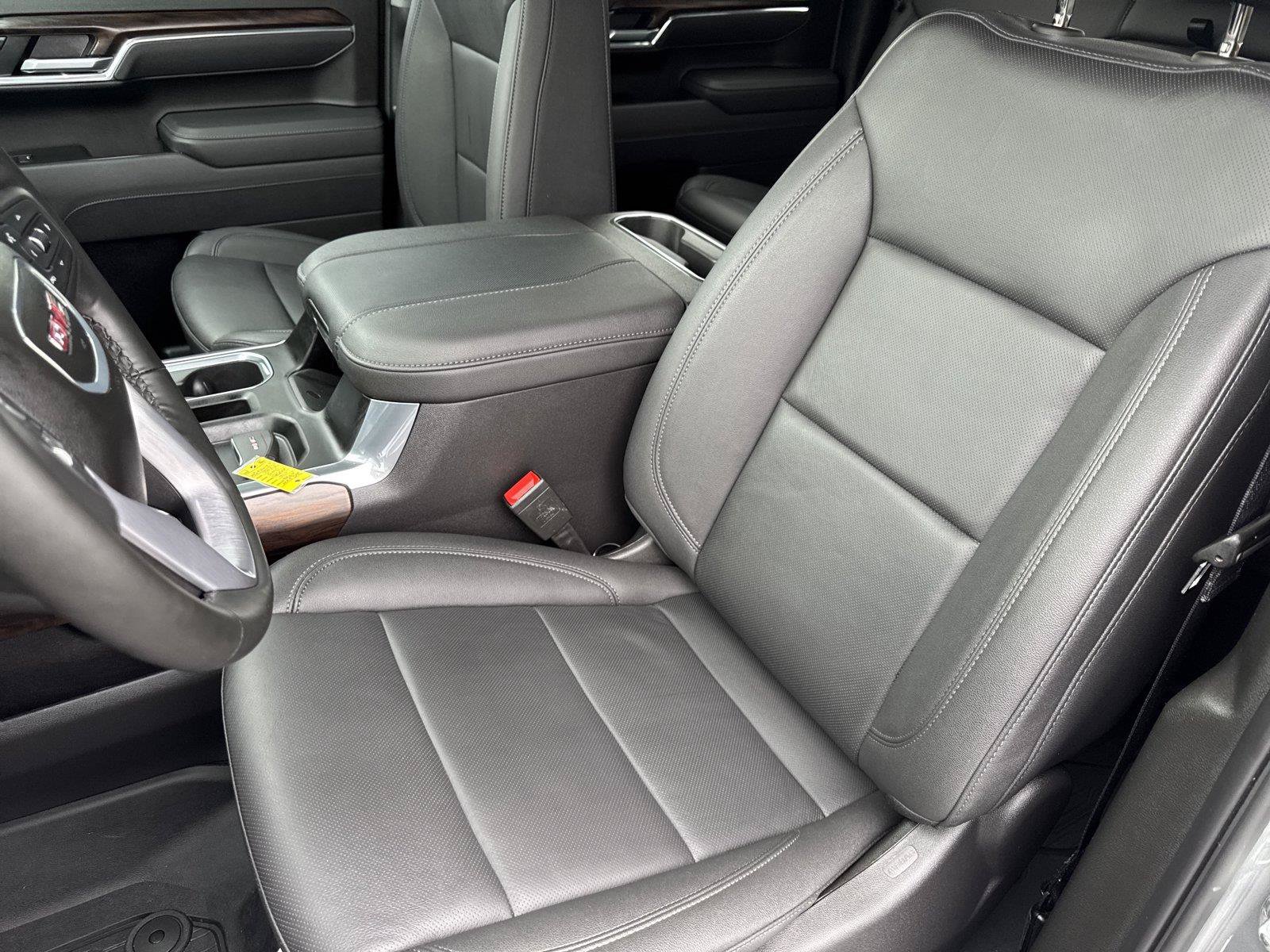 Used 2025 GMC Sierra 1500 SLT w/ SLT Premium Plus Package AWD/4WD image 11