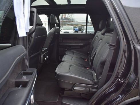 Used 2021 Ford Expedition Limited image 43