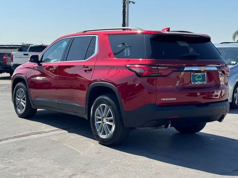 Certified 2023 Chevrolet Traverse LT FWD image 3
