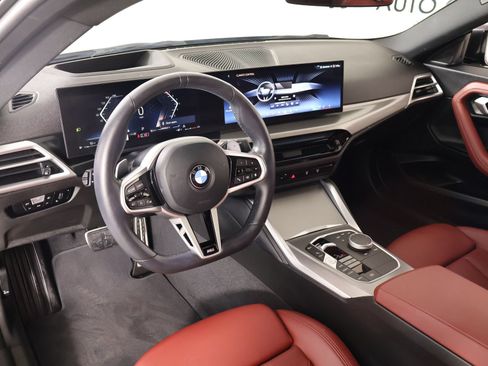 Used 2025 BMW 230i Coupe w/ M Sport Package RWD image 2