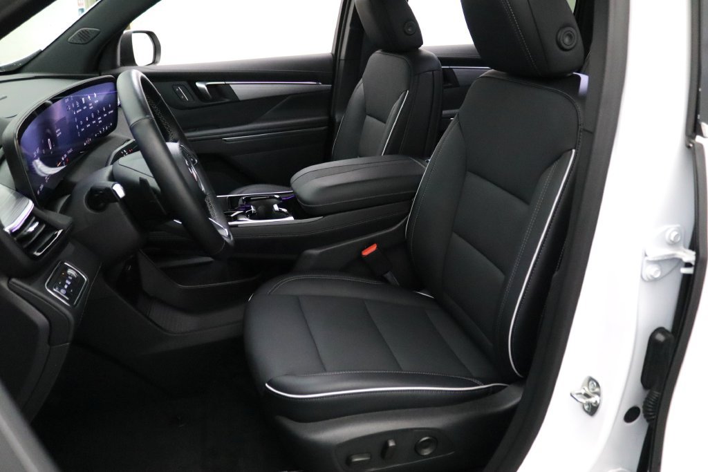 Certified 2026 Buick Enclave Preferred FWD image 11