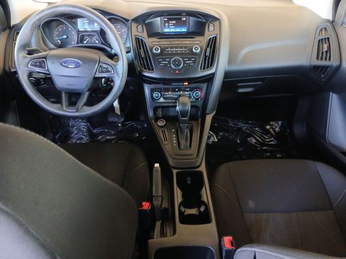 Used 2017 Ford Focus S image 10