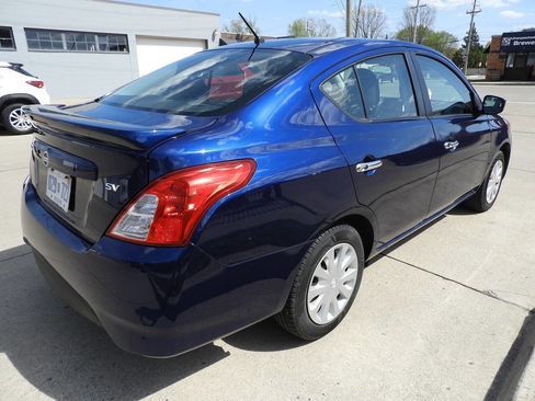 Used 2019 Nissan Versa SV FWD image 8