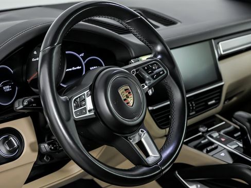 Used 2019 Porsche Cayenne Turbo image 26