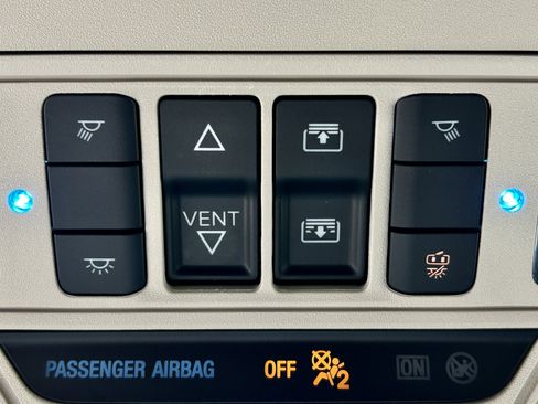 Used 2023 Ford Explorer XLT w/ Equipment Group 202A image 41