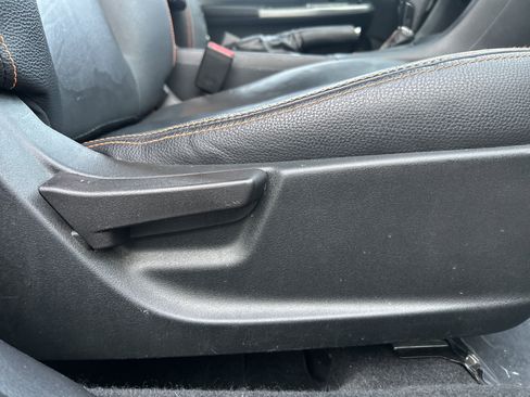 Used 2016 Subaru Crosstrek 2.0i Limited w/ 17" Wheel Sport Package image 30