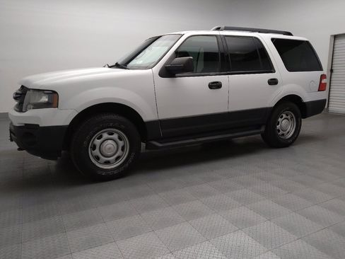 Used 2016 Ford Expedition XL w/ Fleet Convenience Package image 2