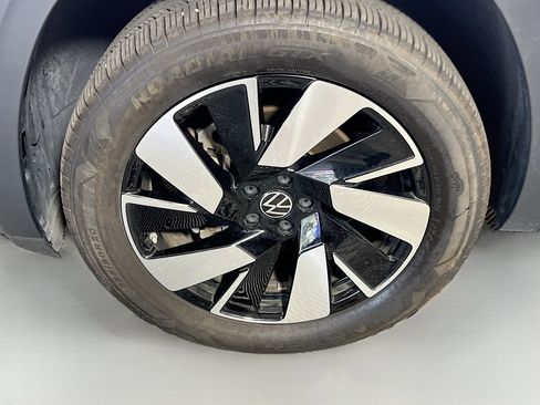 Used 2026 Volkswagen Atlas Cross Sport SE FWD image 14
