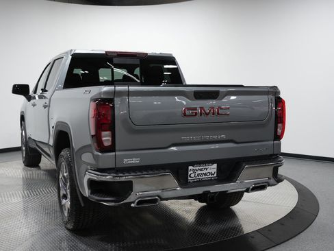New 2026 GMC Sierra 1500 SLE image 6