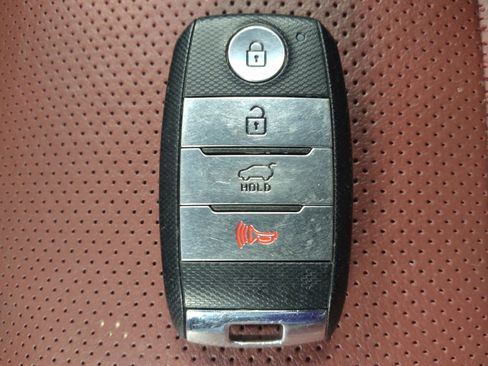 Used 2018 Kia Sorento SX FWD image 32