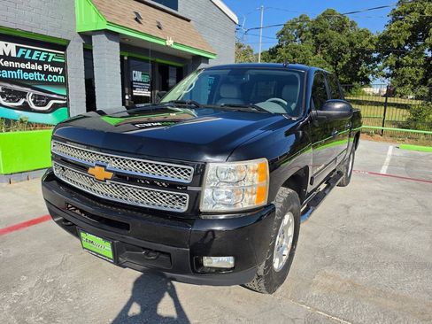 Used 2013 Chevrolet Silverado 1500 LTZ w/ LTZ Plus Package AWD/4WD image 3