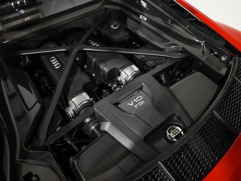 Used 2023 Audi R8 V10 GT RWD image 25