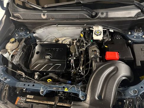 Certified 2024 Buick Encore GX Sport Touring AWD/4WD image 10