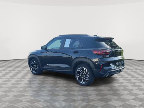 Used 2025 Chevrolet TrailBlazer RS w/ Convenience Package FWD image 6