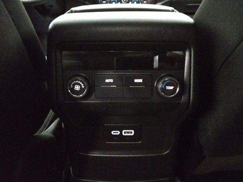 Used 2023 GMC Acadia SLE w/ Elevation Edition image 42