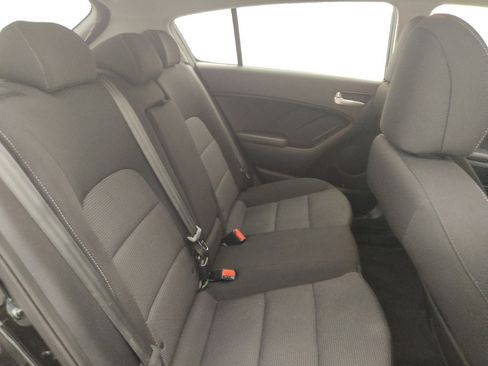 Used 2017 Kia Forte LX FWD image 19