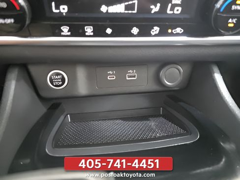 Used 2021 Nissan Rogue SV AWD/4WD image 17
