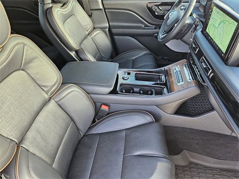 New 2025 Lincoln Aviator Black Label w/ Black Label Special Edition image 13