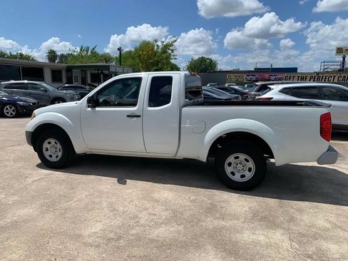 Used 2018 Nissan Frontier S RWD image 9