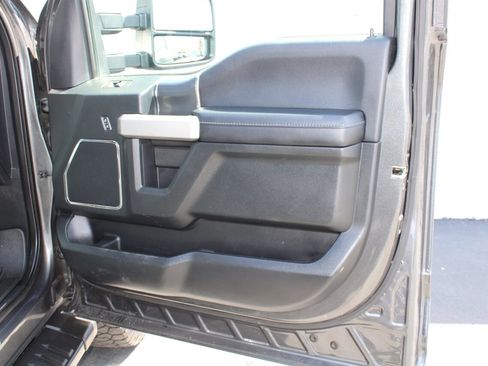 Used 2020 Ford F150 Lariat w/ Equipment Group 502A Luxury AWD/4WD image 28