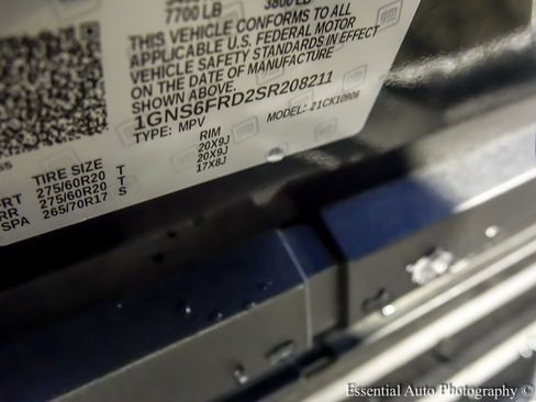 Used 2025 Chevrolet Suburban Premier w/ Sun And Tow Package image 38