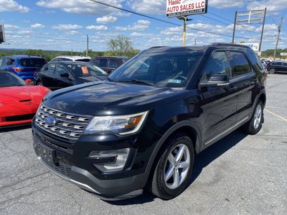 Used 2017 Ford Explorer XLT w/ Equipment Group 202A
