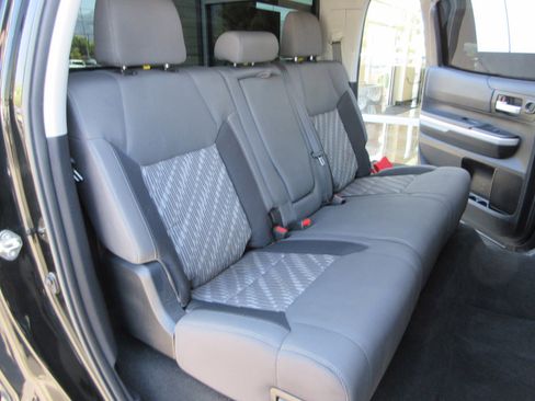 Used 2019 Toyota Tundra SR5 AWD/4WD image 18
